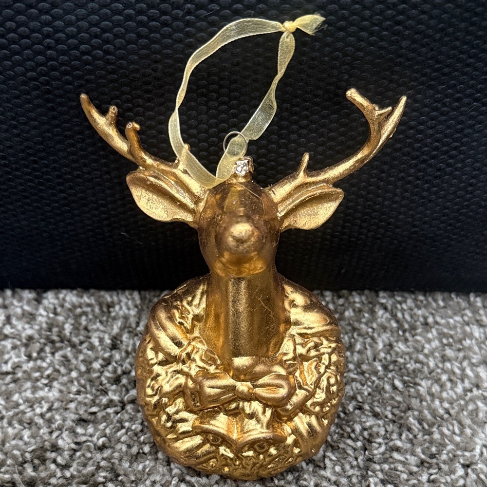 Elegant Gold Reindeer Trophy Head Holiday Ornament Casted Mold.